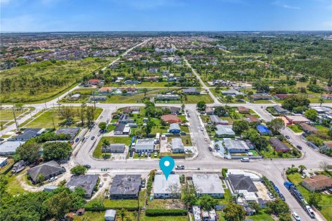 Купить коммерческую недвижимость в Майами, Флорида 230.21м2, № 2066520 - фото 8