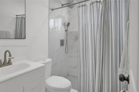 Купить коммерческую недвижимость в Майами, Флорида 230.21м2, № 2066520 - фото 21