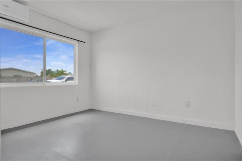 Купить коммерческую недвижимость в Майами, Флорида 230.21м2, № 2066520 - фото 30