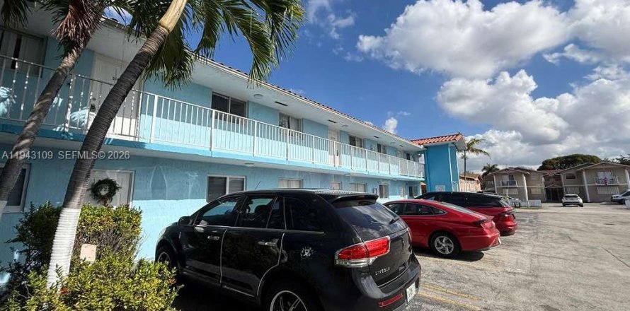 Condo à Hialeah, Floride, 2 chambres  № 1999418