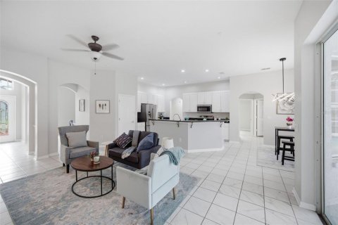 House in Valrico, Florida 5 bedrooms, 257.43 sq.m. № 2283701 - photo 23