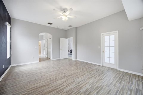 House in Valrico, Florida 5 bedrooms, 257.43 sq.m. № 2283701 - photo 30