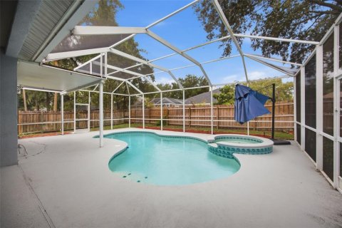 House in Valrico, Florida 5 bedrooms, 257.43 sq.m. № 2283701 - photo 21