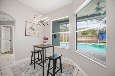 House in Valrico, Florida 5 bedrooms, 257.43 sq.m. № 2283701 - photo 5