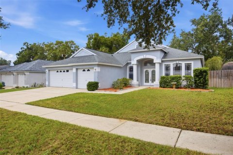 House in Valrico, Florida 5 bedrooms, 257.43 sq.m. № 2283701 - photo 20