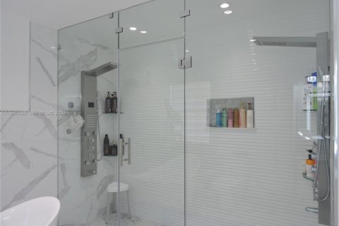 Casa en venta en Miramar, Florida, 3 dormitorios, 169.83 m2 № 2001699 - foto 24