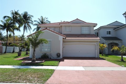 Casa en venta en Miramar, Florida, 3 dormitorios, 169.83 m2 № 2001699 - foto 2