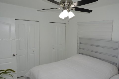 Casa en venta en Miramar, Florida, 3 dormitorios, 169.83 m2 № 2001699 - foto 25