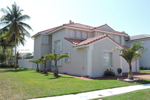 Casa en venta en Miramar, Florida, 3 dormitorios, 169.83 m2 № 2001699 - foto 3