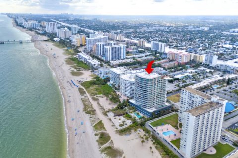 Copropriété à louer à Pompano Beach, Floride: 3 chambres, 181.62 m2 № 2263315 - photo 2