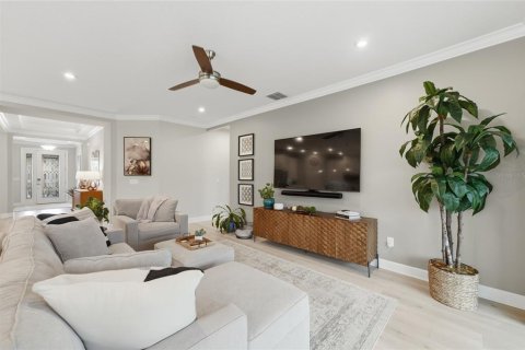 Villa ou maison à vendre à Clermont, Floride: 3 chambres, 193.61 m2 № 2411411 - photo 8
