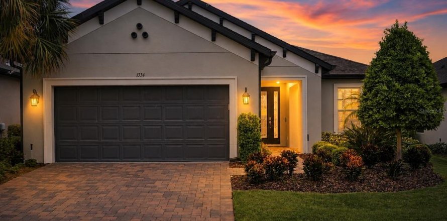 Villa ou maison à Clermont, Floride 3 chambres, 193.61 m2 № 2411411