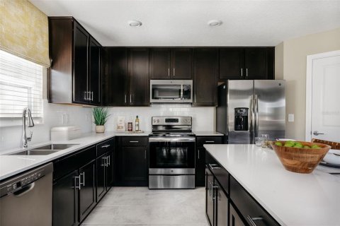 Casa en venta en Kissimmee, Florida, 4 dormitorios, 172.15 m2 № 1915569 - foto 5