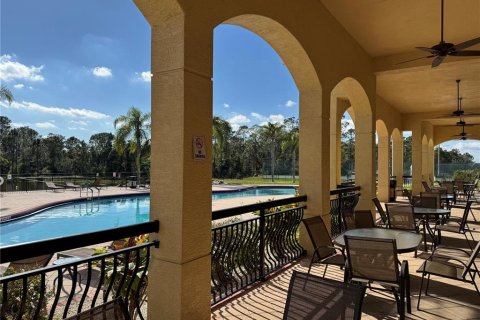 Condo in Poinciana, Florida, 2 bedrooms  № 2205122 - photo 19