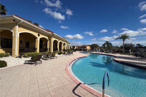 Condo in Poinciana, Florida, 2 bedrooms  № 2205122 - photo 21