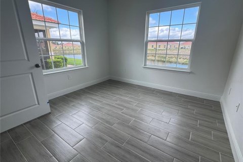 Condo in Poinciana, Florida, 2 bedrooms  № 2205122 - photo 2