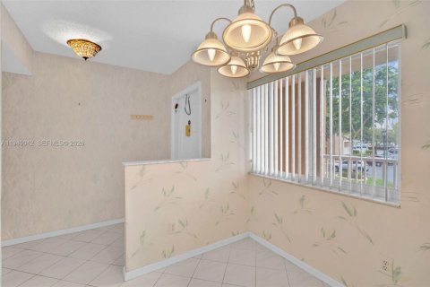 Copropriété à vendre à Tamarac, Floride: 2 chambres, 112.88 m2 № 2001156 - photo 13