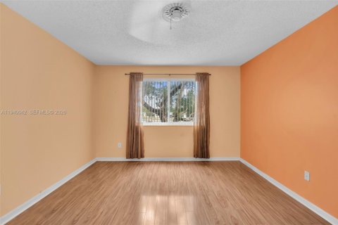 Copropriété à vendre à Tamarac, Floride: 2 chambres, 112.88 m2 № 2001156 - photo 24