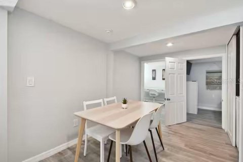 Appartement à louer à Orlando, Floride: 2 chambres, 74.32 m2 № 2352466 - photo 6
