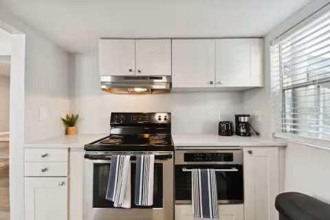 Appartement à louer à Orlando, Floride: 2 chambres, 74.32 m2 № 2352466 - photo 7