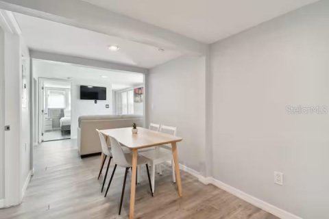 Appartement à louer à Orlando, Floride: 2 chambres, 74.32 m2 № 2352466 - photo 11