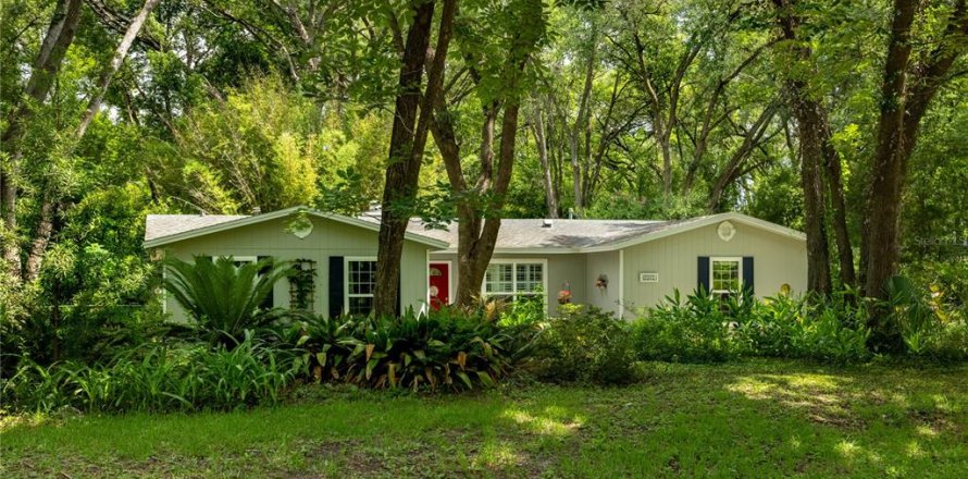 Villa ou maison à Gainesville, Floride 3 chambres, 117.8 m2 № 2147504