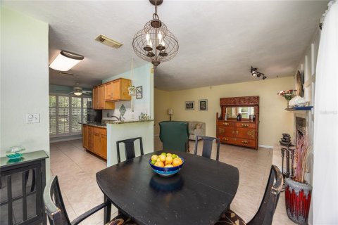 Villa ou maison à vendre à Gainesville, Floride: 3 chambres, 117.8 m2 № 2147504 - photo 16
