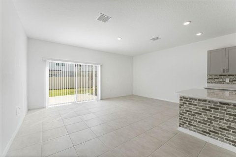Adosado en alquiler en Kissimmee, Florida, 3 dormitorios, 144.09 m2 № 2115095 - foto 4