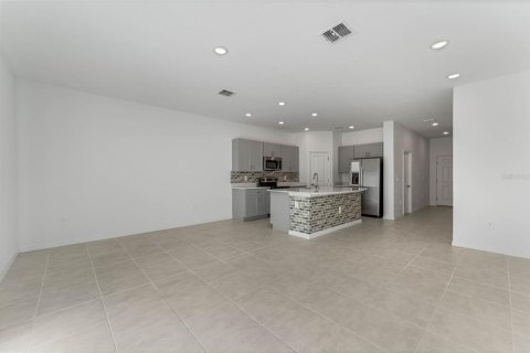 Adosado en alquiler en Kissimmee, Florida, 3 dormitorios, 144.09 m2 № 2115095 - foto 2