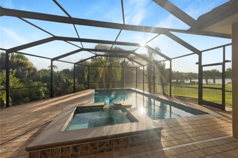 House in Palm Coast, Florida 3 bedrooms, 222.5 sq.m. № 1430363 - photo 18