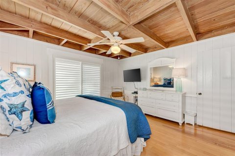 House in Sarasota, Florida 3 bedrooms, 119.84 sq.m. № 1131137 - photo 21