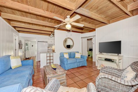 House in Sarasota, Florida 3 bedrooms, 119.84 sq.m. № 1131137 - photo 9