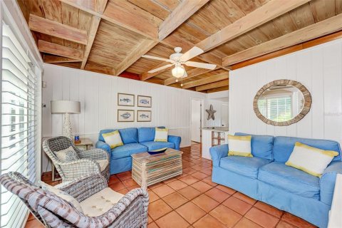 House in Sarasota, Florida 3 bedrooms, 119.84 sq.m. № 1131137 - photo 7