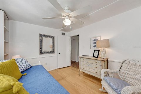 House in Sarasota, Florida 3 bedrooms, 119.84 sq.m. № 1131137 - photo 28