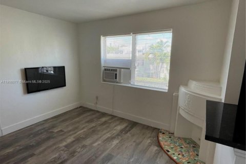 Appartement à louer à Miami Beach, Floride: 1 chambre, 38.18 m2 № 1956681 - photo 6