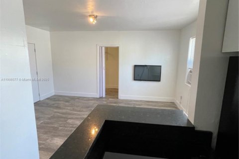 Appartement à louer à Miami Beach, Floride: 1 chambre, 38.18 m2 № 1956681 - photo 5