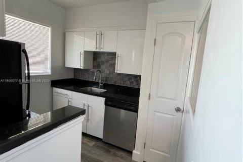 Appartement à louer à Miami Beach, Floride: 1 chambre, 38.18 m2 № 1956681 - photo 3