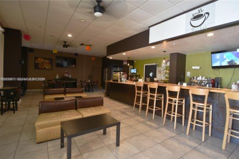 Condo in Sunny Isles Beach, Florida, 1 bedroom  № 1998205 - photo 17