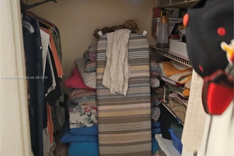 Condominio en venta en Lauderdale Lakes, Florida, 2 dormitorios, 85.47 m2 № 1979403 - foto 3