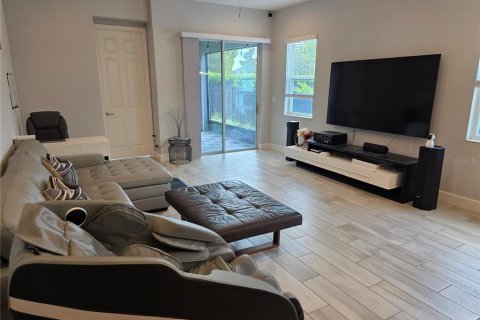Casa en alquiler en Apollo Beach, Florida, 3 dormitorios, 179.49 m2 № 1917427 - foto 15