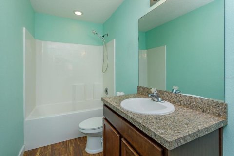 House in Orange City, Florida 3 bedrooms, 102.47 sq.m. № 2205060 - photo 11