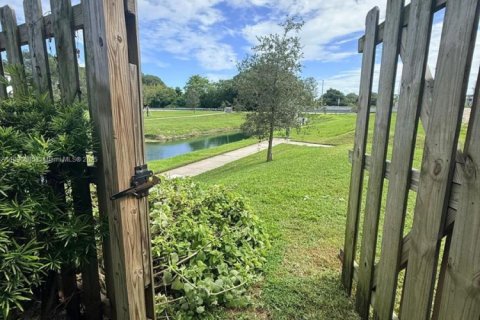 Купить кондоминиум в Майами, Флорида 4 спальни, 168.62м2, № 2054697 - фото 11