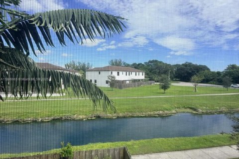 Купить кондоминиум в Майами, Флорида 4 спальни, 168.62м2, № 2054697 - фото 17