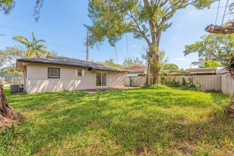 Купить виллу или дом в Майами, Флорида 3 спальни, 104.05м2, № 2006241 - фото 3