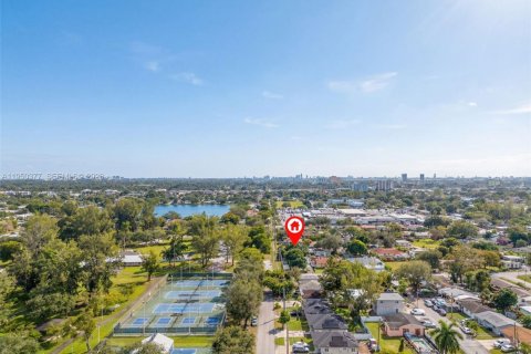 Купить виллу или дом в Майами, Флорида 3 спальни, 104.05м2, № 2006241 - фото 7