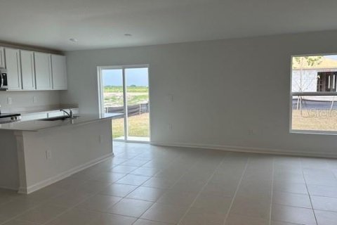 House in Winter Haven, Florida 3 bedrooms, 138.15 sq.m. № 1841554 - photo 5