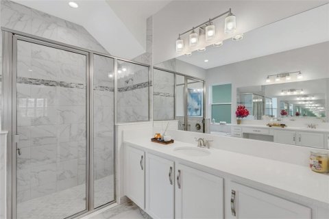 House in Wesley Chapel, Florida 5 bedrooms, 275.08 sq.m. № 1762160 - photo 24