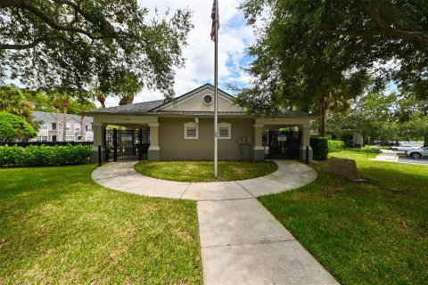 Adosado en venta en Tampa, Florida, 2 dormitorios, 115.94 m2 № 1873229 - foto 27