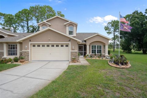 Villa ou maison à vendre à New Port Richey, Floride: 3 chambres, 178.47 m2 № 2320865 - photo 2