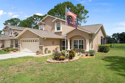 Villa ou maison à vendre à New Port Richey, Floride: 3 chambres, 178.47 m2 № 2320865 - photo 4